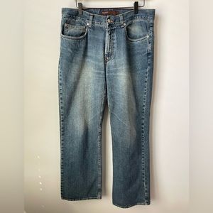 Perry Ellis size 34x30 medium wash